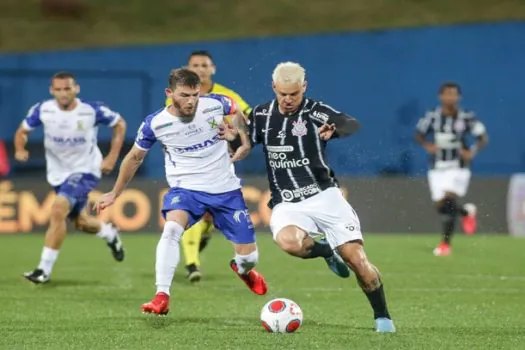 Corinthians enfrenta Santo André e mira 3º lugar para receber eventual semifinal