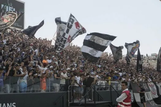 Corinthians tem ingresso com tíquete médio mais caro e Palmeiras lidera em sócios