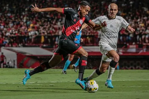 Corinthians visita Atlético-GO e põe sua força à prova com maratona de decisões