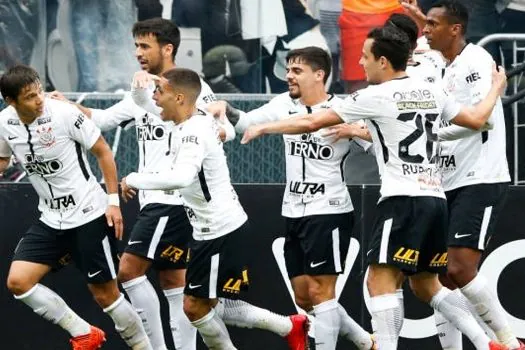 Brasileiro: Corinthians bate Fortaleza dentro de casa com gol contra