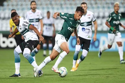 Coritiba vence Palmeiras no Couto Pereira