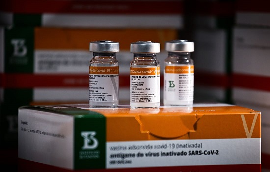 Saúde distribui cerca de 1 milhão de vacinas contra a covid-19