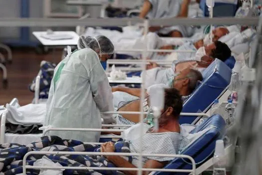 Brasil registra 266 mortes e 10.466 casos de covid-19 em 24h, diz Conass