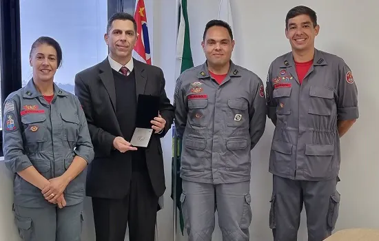 MPT em São Bernardo recebe homenagem do Corpo de Bombeiros pela atuação e projetos