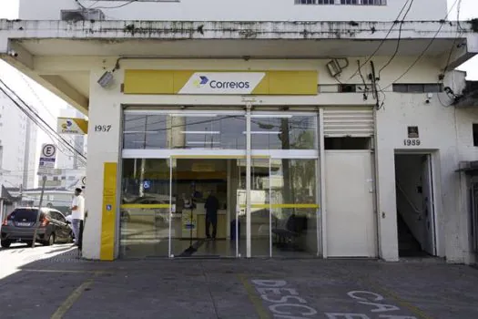 Correios realiza leilão de itens de refugo em São Paulo