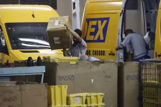 Correios comemora 53 anos de empresa e os 40 anos do Sedex