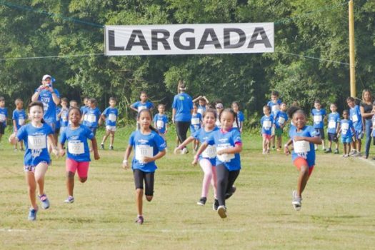 Corrida Kids reúne 250 crianças e adolescentes neste sábado, na Liga Solidária