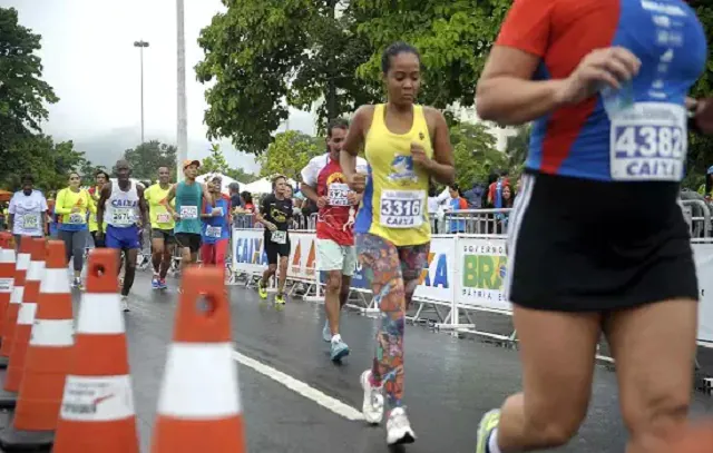 CET monitora trânsito nas regiões da Barra Funda e Pacaembu para corrida de Rua