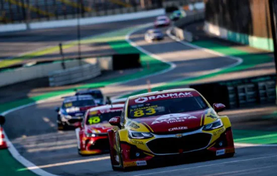 Gabriel Casagrande leva a pole position da Super Final da Stock Car em Interlagos