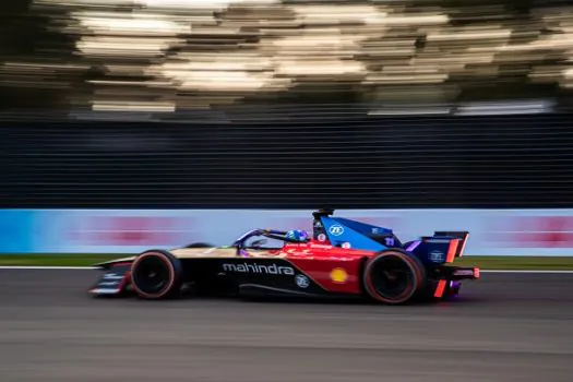 Di Grassi surpreende com pole em carro “pouco desenvolvido” na Fórmula E