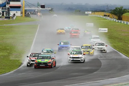 Oito corridas, chuva e muita adrenalina definem seis campeões na Turismo Nacional