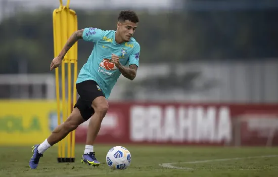 Tite esboça time titular da seleção brasileira com Philippe Coutinho