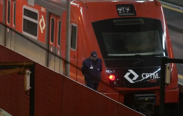 CPTM: descarrilamento de trem na madrugada causa paralisação das linhas 11 e 12