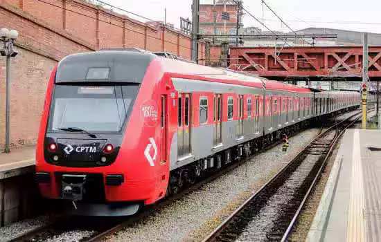 Estação Palmeiras-Barra Funda da CPTM recebe roda de capoeira na