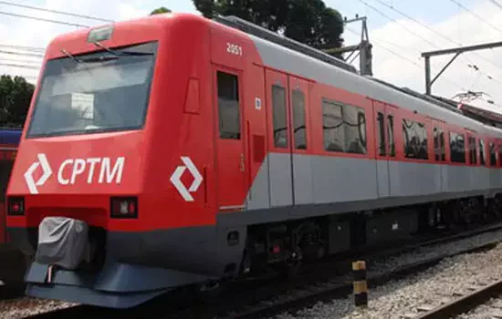 CPTM comemora o Dia do Abraço com exposição em painel sobre o tema