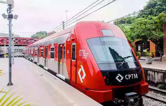 Coral de Natal faz apresentação nas estações José Bonifácio e Dom Bosco