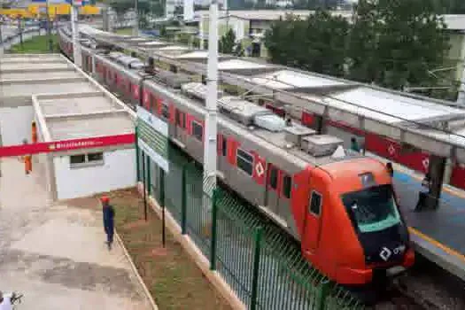 CPTM realiza segundo leilão de inservíveis com locomotiva e onze vagões