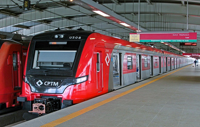 Estação Itaquaquecetuba da CPTM recebe feira de livros e profissões hoje (3)