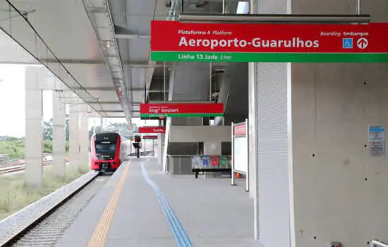 UNG oferece atendimento gratuito em estações da CPTM