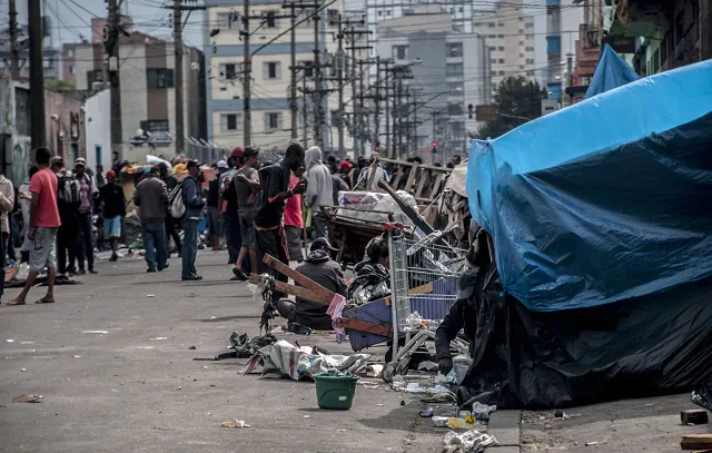 Metade dos paulistanos afirma que há cracolândias em seus bairros