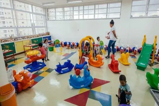 Um terço das crianças do país está fora da creche por falta de vagas