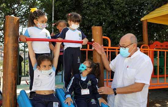 Diadema decide manter máscaras nas escolas até fim da vacinação de crianças