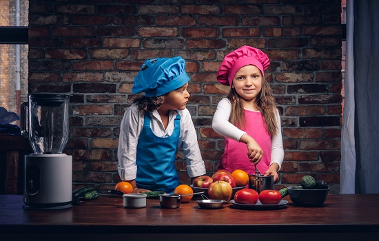 Dia das Crianças tem menu kids e oficinas de culinária para os pequenos