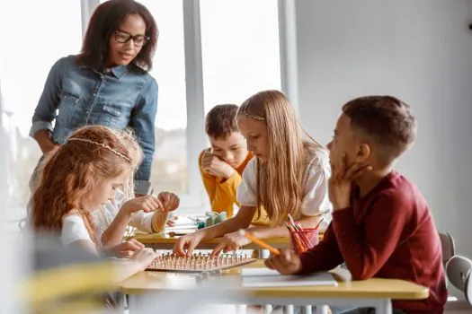 Mão na massa: como estimular a aprendizagem criativa