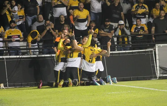 Criciúma vence o Avaí em clássico catarinense e segue invicto na Série B