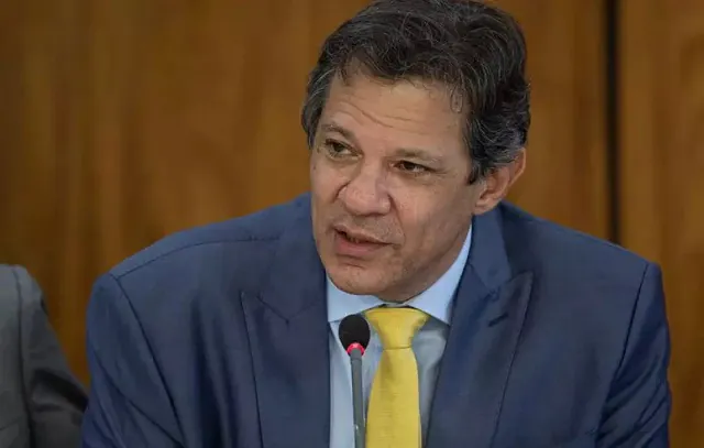 Haddad reitera riscos sobre criminalização da política fiscal