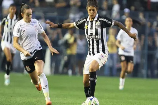 Cristiane é multada pelo Santos em 20% do salário por vestir camisa do Corinthians