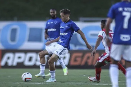 Cruzeiro empata com Democrata-SP pelo Campeonato Mineiro