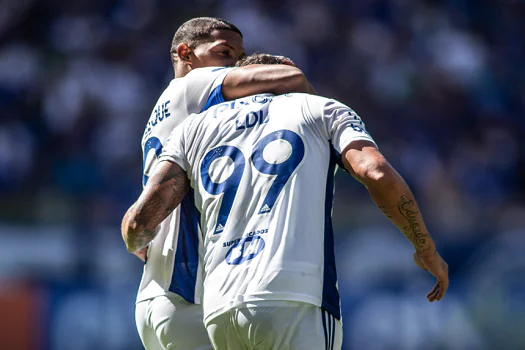 Cruzeiro supera Sampaio Corrêa por 2 a 0 e chega a cinco vitórias seguidas na Série B