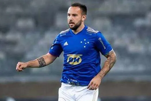 Cruzeiro volta a vencer na série B, após virada fulminante na estreia de Luxemburgo