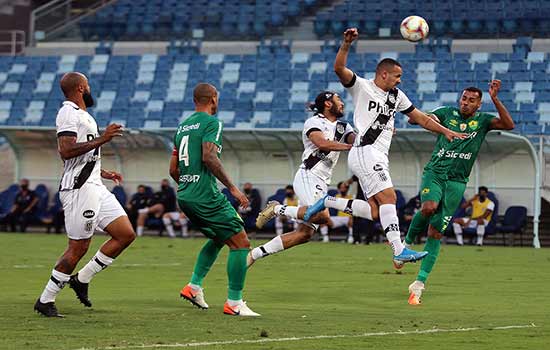 Cuiabá vence Ponte Preta e se isola mais na liderança da Série B