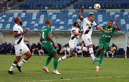 Cuiabá vence Ponte Preta e se isola mais na liderança da Série B