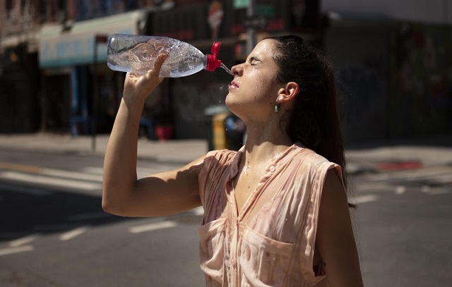 Conheça cinco dicas que você deve saber sobre cuidados com a saúde no verão