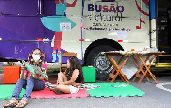 Diadema realiza 11ª edição do projeto Cultura na Rua na Praça Kaleman