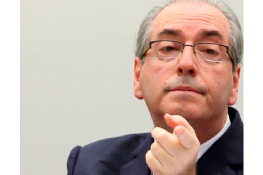 Eduardo Cunha quer imputar crimes a morto