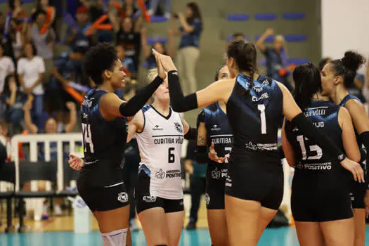 Curitiba Vôlei entra na zona dos playoffs da Superliga Feminina Banco do Brasil