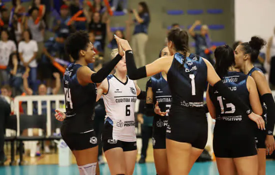 Curitiba Vôlei entra na zona dos playoffs da Superliga Feminina Banco do Brasil