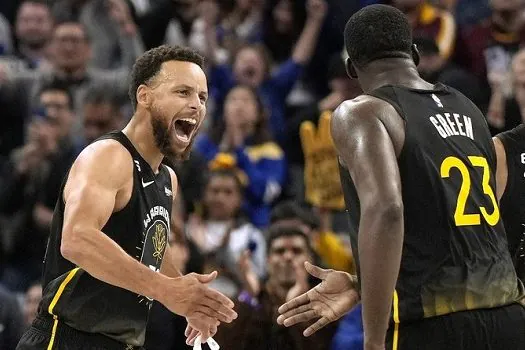 Stephen Curry brilha e comanda vitória do Golden State Warriors na NBA