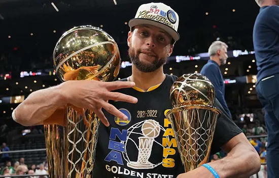 Curry comemora título da NBA com Warriors e MVP das finais: ‘É muito surreal’