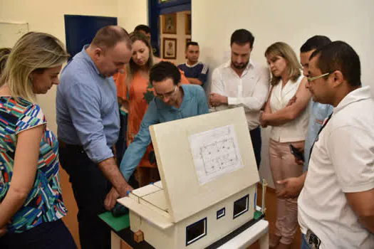 Alunos de curso de Eletricista de Ribeirão Pires fazem projeto prático