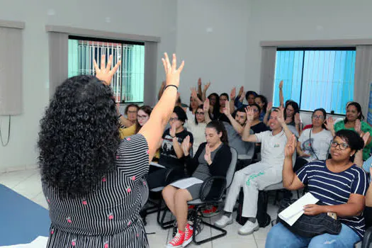 Ribeirão Pires amplia curso gratuito de libras