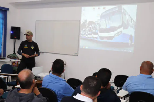 Motoristas de Ribeirão Pires participam de curso sobre Direção Defensiva