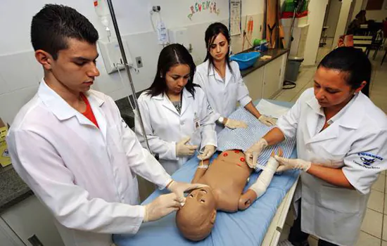 Curso de Enfermagem é o mais disputado do Vestibulinho das Etecs