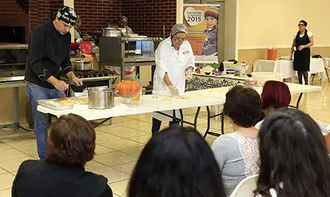 Curso itinerante do Fundo Social é aprovado por moradores de São Caetano