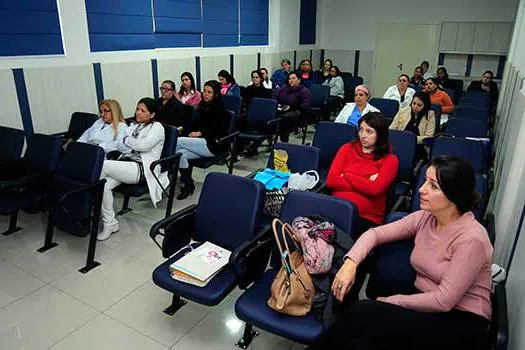 Curso para gestantes capacita mamães e papais de São Caetano