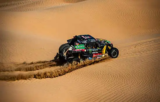 Brasileiros terminam Dakar com vitória no último dia